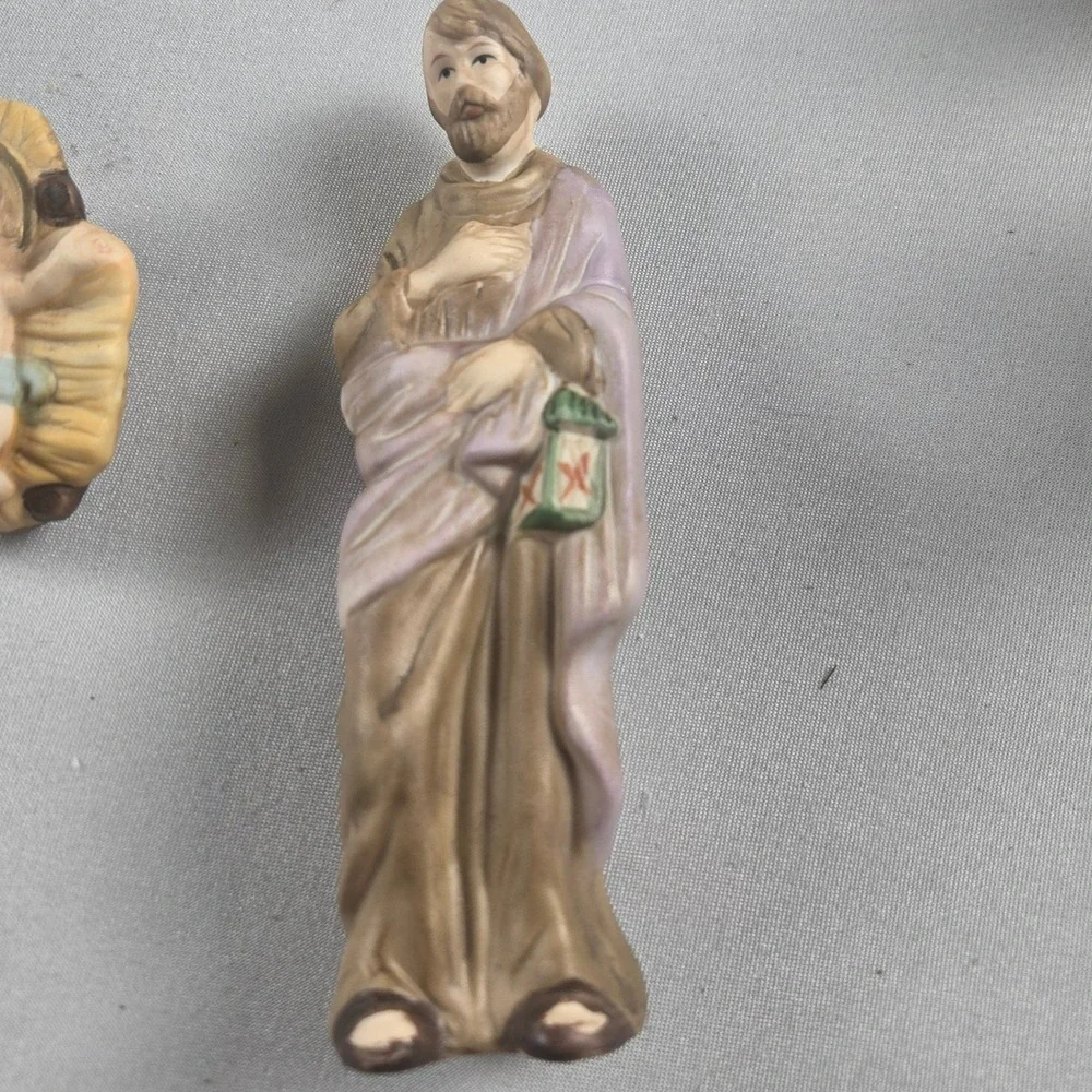 Vintage Nativity Set Wood Stable 11 Figures and Manger Creche Christmas w/ Box